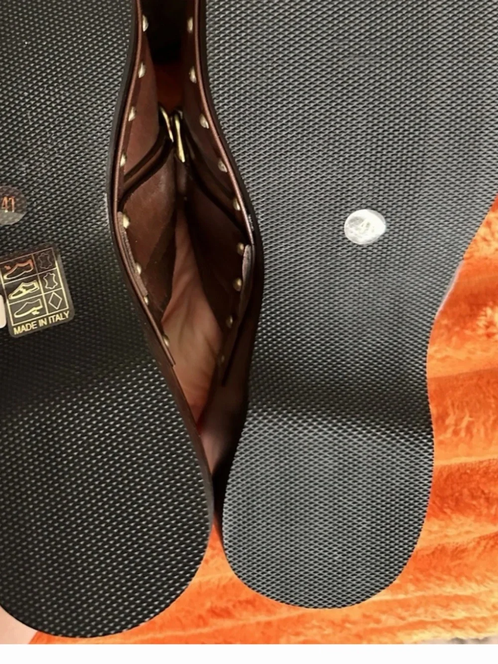 Gucci Dark Chestnut Velvet Textile with Black Label Patch